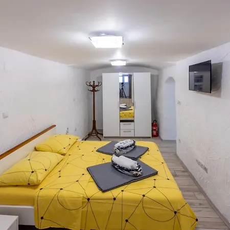 Mario - 50 M From Sea Apartment *